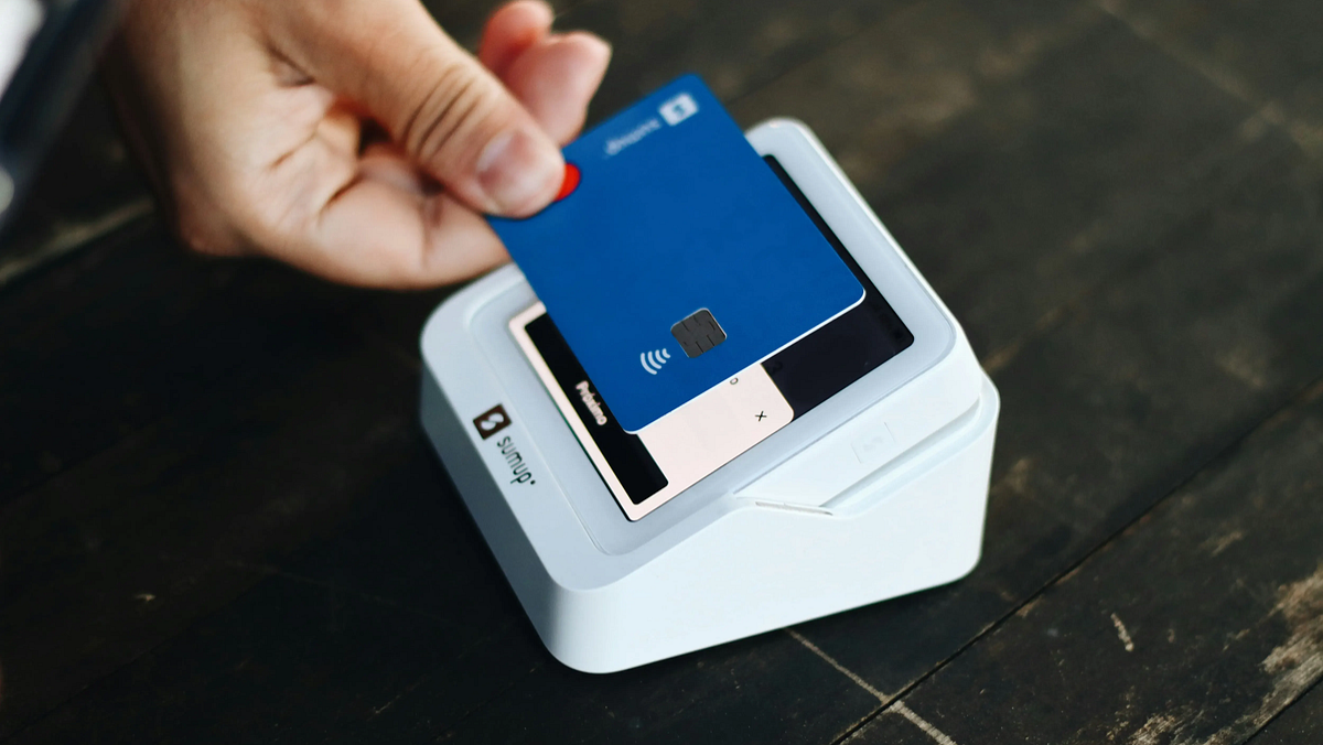 Illinois Quick Hits: Court expands order against Illinois swipe fee law