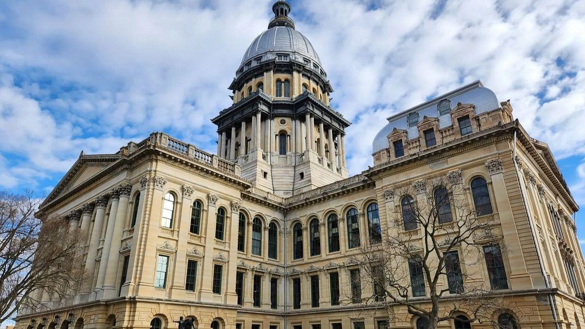 Muslim doctors latest to challenge Illinois assisted suicide law
