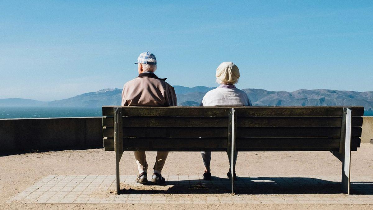 Retirees face $5,500 average cut to annual Social Security benefits in 2032